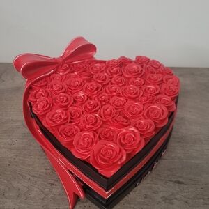Valentine Heart Shaped Red Roses Gift Box with Bow